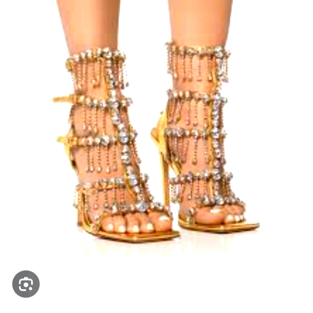 Azalea Wang Jordyn heels